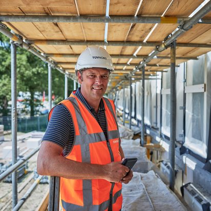 Lees de blog over VCA-MAX TÜV NORD medewerker op bouwplaats