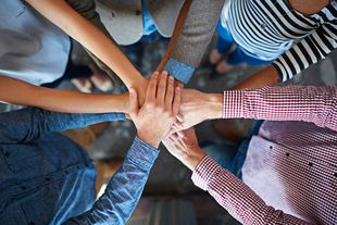 Blik op Werk Keurmerk Het Blik op Werk Keurmerk maakt de betrouwbaarheid van re-integratie-, interventie en arbodienstverlening aantoonbaar