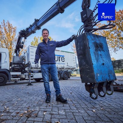 Vraag een offerte aan voor deelname T-SPEC TÜV NORD medewerker voor een autolaadkraan